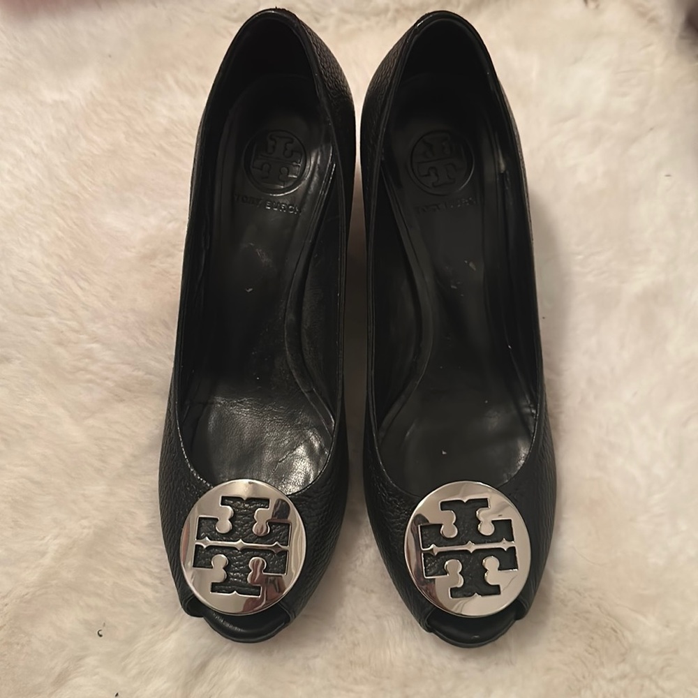 Nearly new Tory Burch wedges